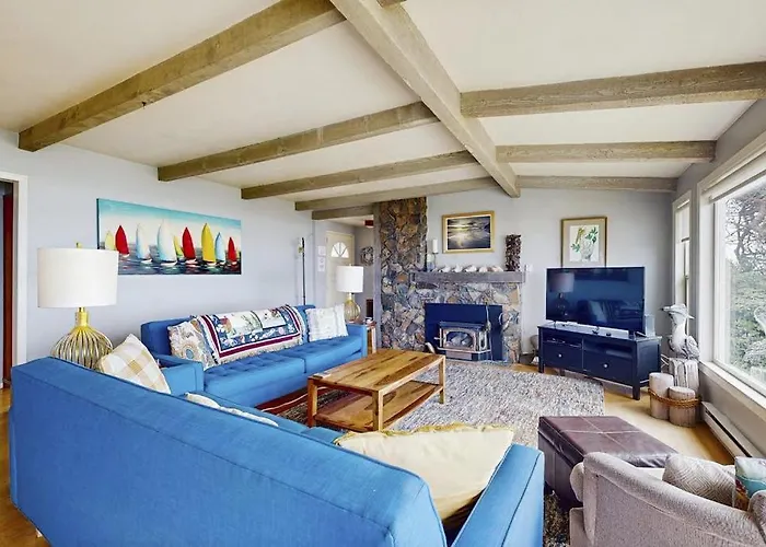 Oceanfront Home With Stunning Views & Private Beach Access - Dogs Ok